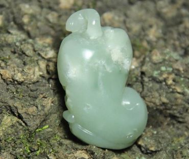 和田玉青绿色是什么玉  青绿色和田玉种类分类 和田玉青绿色是什么玉  青绿色和田玉种类分类