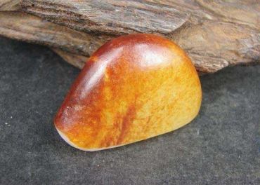 和田玉籽料的价值 和田玉籽料价值高吗 和田玉籽料的价值 和田玉籽料价值高吗