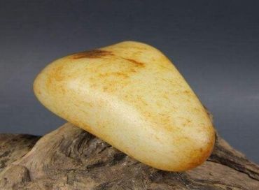 和田玉籽料的价值 和田玉籽料价值高吗 和田玉籽料的价值 和田玉籽料价值高吗