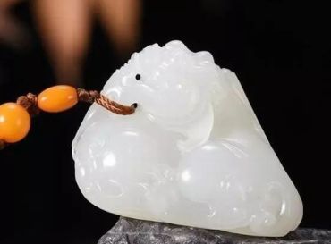 碧玉好还是和田玉好 碧玉和和田玉 碧玉好还是和田玉好 碧玉和和田玉