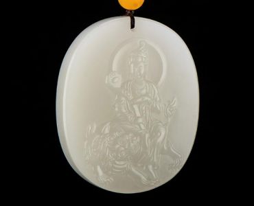 和田玉是青玉好还是白玉好 怎么分辨真假 和田玉是青玉好还是白玉好 怎么分辨真假