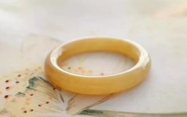 和田玉玉手镯价格 和田玉镯子多少钱一个 和田玉玉手镯价格 和田玉镯子多少钱一个