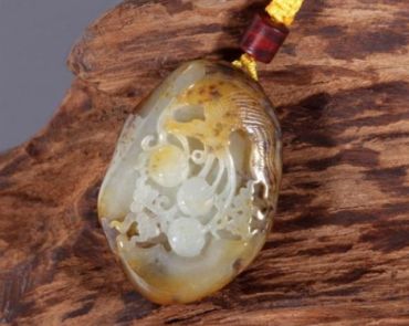 和田玉挂坠价格 和田玉挂坠价格及挑选