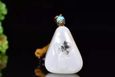 翡翠和田玉哪个贵 翡翠比和田玉贵吗