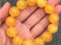 怎么分辨蜜蠟還是塑料 教你簡單的兩招