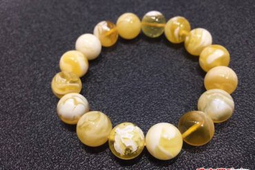 金瓷白蜜蜡700克价  金瓷白蜜蜡的保养
