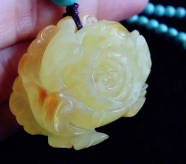 蜜蜡烤色能鉴定出来吗 烤色蜜蜡怎么鉴别