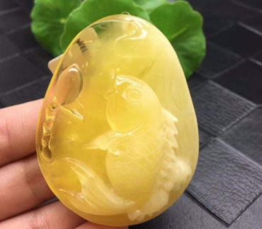 蜜蜡盘起来黏黏糊糊 主要原因是什么