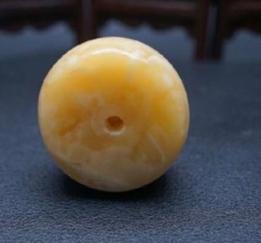俄料蜜蜡什么品质最好   俄料蜜蜡的特点