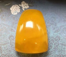 蜜蜡适合什么属相的戴 什么属相佩戴什么蜜蜡