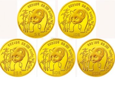 1982年熊猫金银币套装价格 价值分析