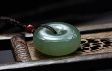 和田玉青玉值钱吗价格及图片