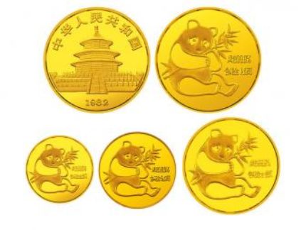 1982年熊猫金银币套装价格 金币4枚套装最新价格
