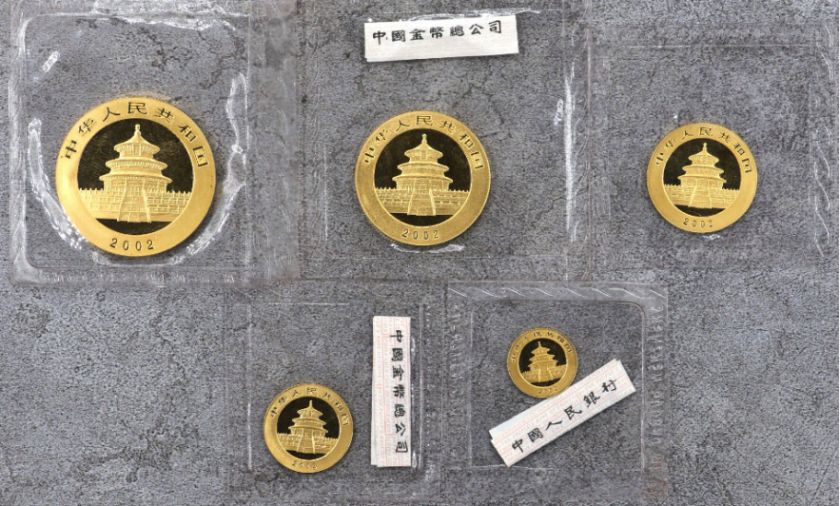 2002年熊猫金币回收价目表   2002年熊猫金币套装市场价格