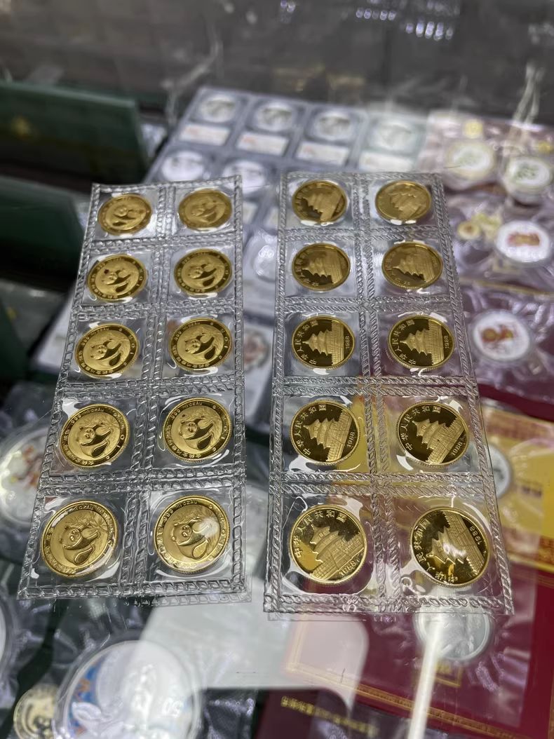 北京回收熊猫金币 北京回收熊猫金币电话