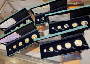 2011年熊猫金币套装价格多少钱？2026最新回收行情及正规变现渠道