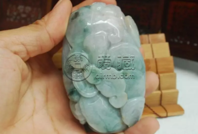 翡翠盘玩 翡翠盘玩的方法及几点常识