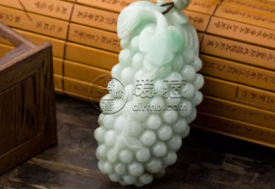 翡翠盘玩 翡翠盘玩的方法及几点常识