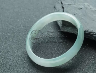 翡翠一般多少錢 目前翡翠價格如何