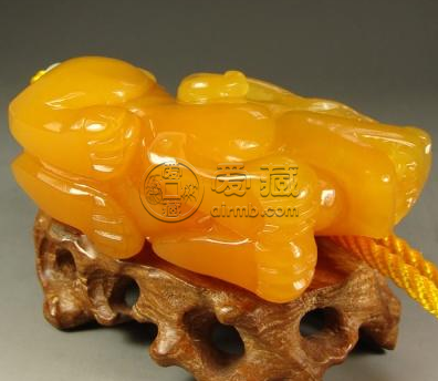 金丝玉和田玉区别 金丝玉和和田玉哪个贵