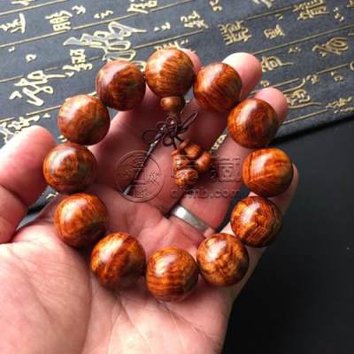 黄花梨手串怎么盘？黄花梨手串盘玩方法介绍