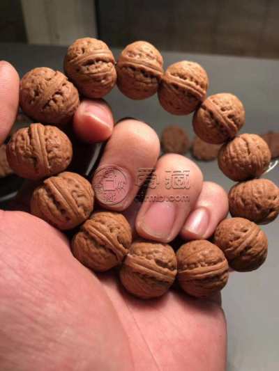 小核桃手串怎么盘？小核桃手串盘玩注意事项