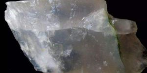 水沫玉原石图片 水沫玉原石鉴别