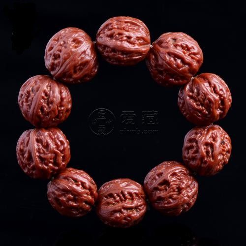 核桃手串上橄榄油好不好？核桃手串上橄榄油利弊分析