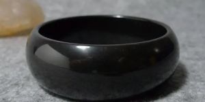 怎样鉴别墨玉 墨玉假货特征