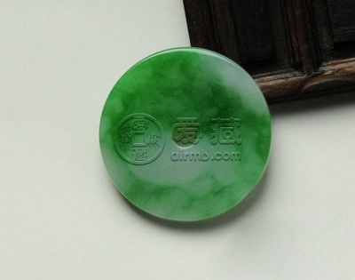 翡翠值钱吗 翡翠价格的高低取决于什么