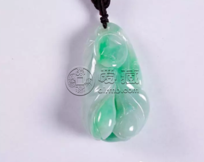 翡翠吊坠多少钱 翡翠吊坠当前价格
