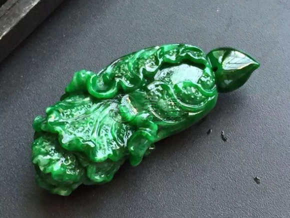 干青翡翠的價格 干青翡翠的價格行情