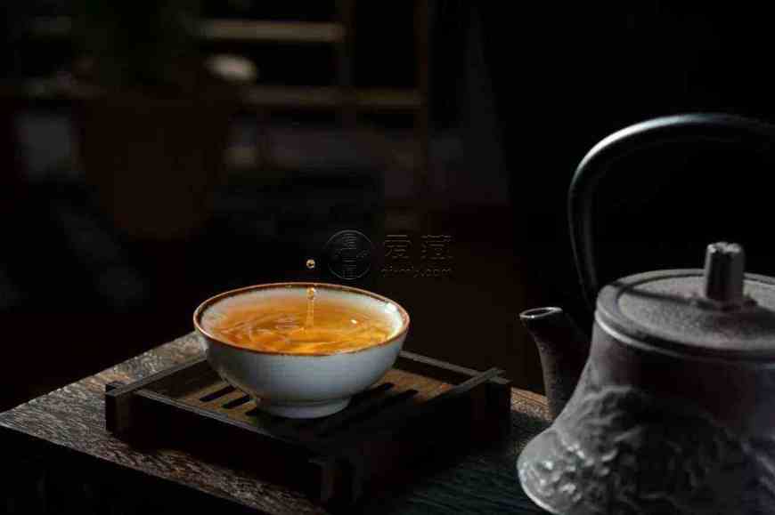 化工壶能喝茶吗？如何分辨化工壶与手工壶？
