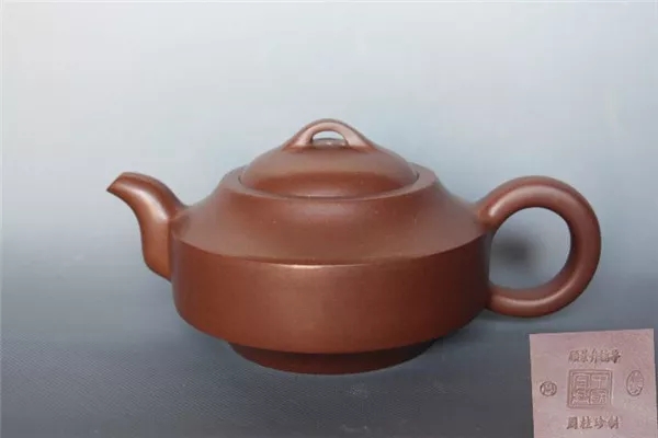 紫砂大师周桂珍简介，周桂珍紫砂壶拍卖价格-爱藏网