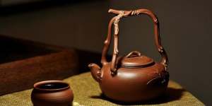 紫砂壶作者职称从高到低是什么？紫砂壶价格与职称有关系吗？