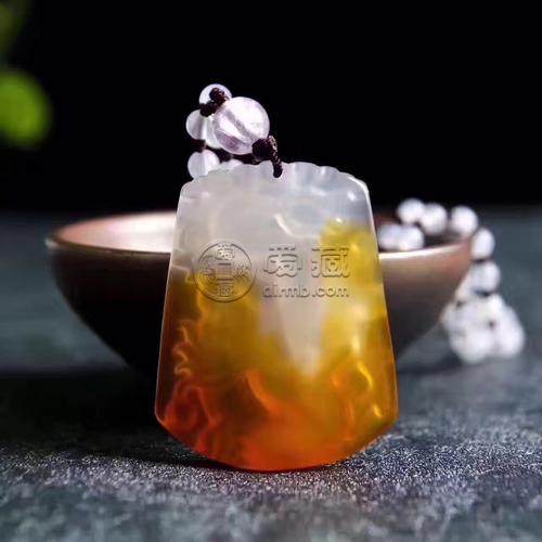 玉髓好還是瑪瑙好 為什么瑪瑙比玉髓貴