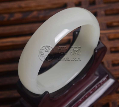 玉手镯鉴定 玉手镯鉴定常用的3种方法