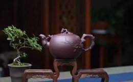 紫砂壶型之松鼠葡萄壶，松鼠葡萄壶紫砂壶