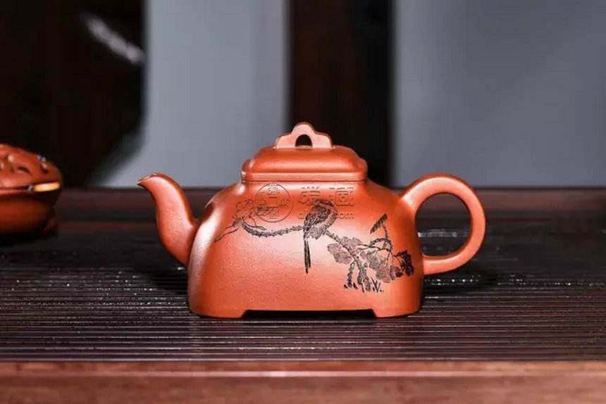 朱泥和大红袍的区别是什么？朱泥和大红袍的特点