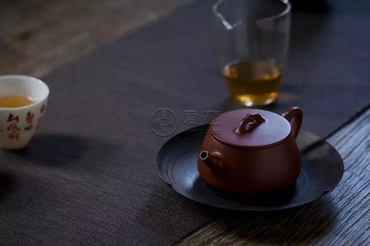 教你去除紫砂壶的土味，紫砂壶的土腥味怎么去除？