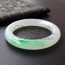 什么樣的翡翠手鐲好 翡翠手鐲好壞的評價依據