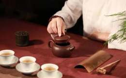 紫砂壺開壺后，表面為何有白色物質？
