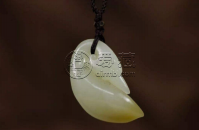 男士带翡翠好还是和田玉好 翡翠和和田玉