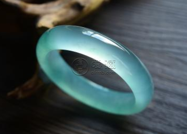 收藏級翡翠 什么樣的翡翠值得收藏