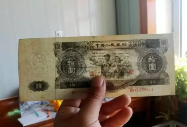 老十元钱纸币值多少钱 老十块钱值20万？
