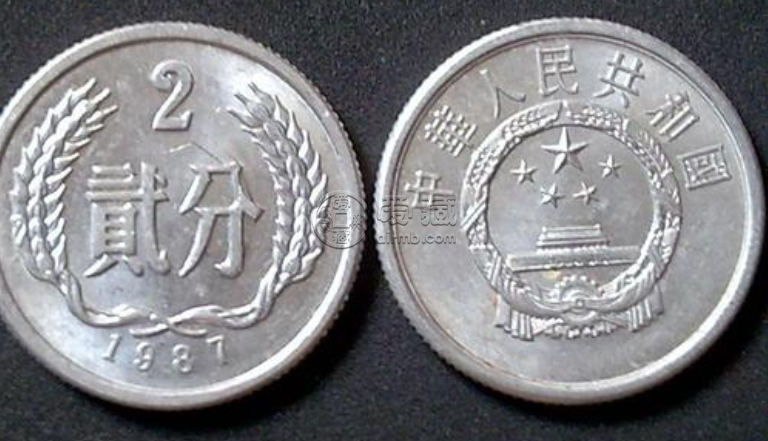 1987年贰分硬币上的两横在上面算不算错版?