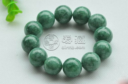 翡翠豆种价格 满绿豆种翡翠手镯价格