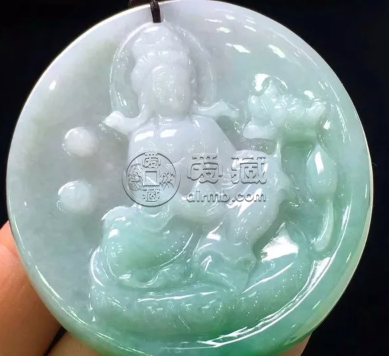 翡翠糯种好还是冰种好 翡翠糯种和冰种