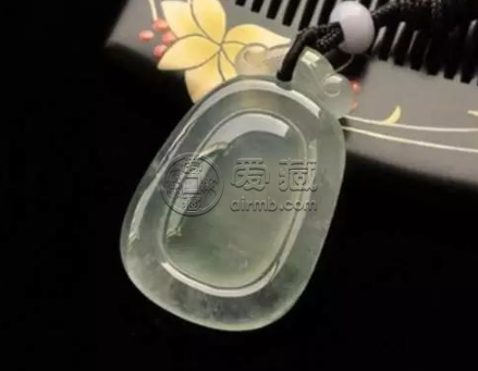 翡翠代表什么意义 翡翠代表的意义与内涵