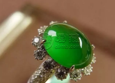 翡翠戒指图片 怎样看翡翠戒指品质